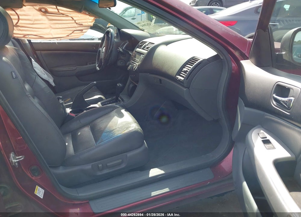 2004 HONDA ACCORD 3.0 EX VIN: 1HGCM66504A049630