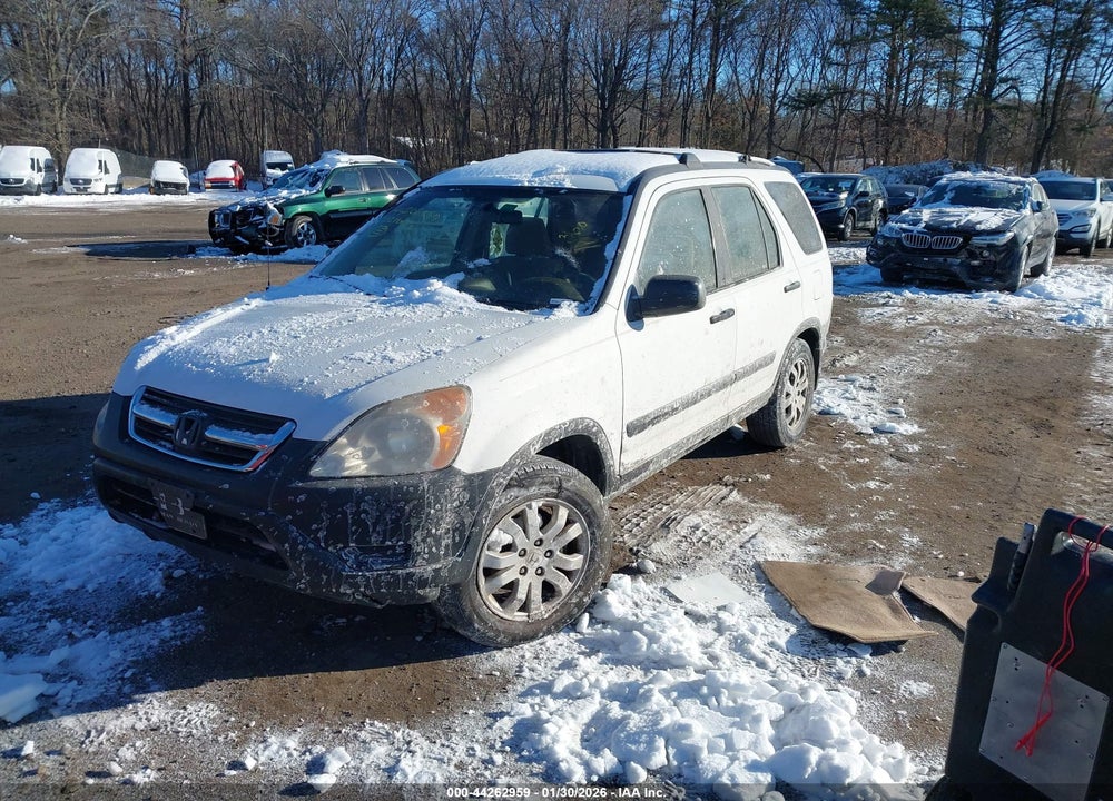 2002 HONDA CR-V LX VIN: JHLRD68422C002617