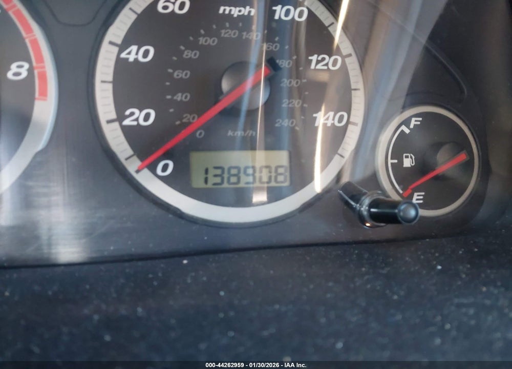 2002 HONDA CR-V LX VIN: JHLRD68422C002617
