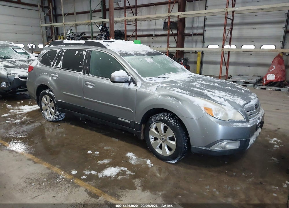 2011 SUBARU OUTBACK 3.6R LIMITED VIN: 4S4BREKC8B2435726