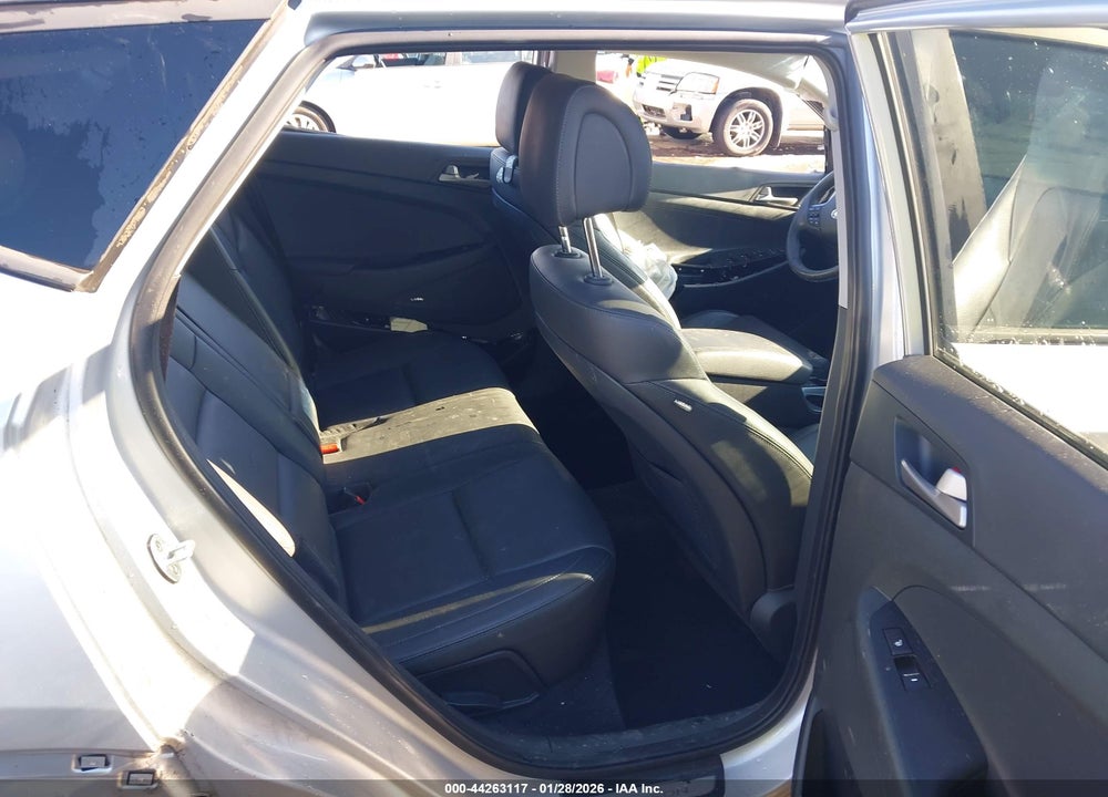 2018 HYUNDAI TUCSON LIMITED VIN: KM8J33A22JU807333