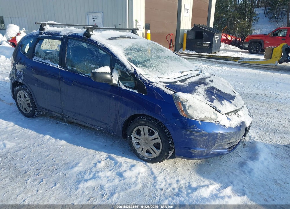 2010 HONDA FIT VIN: JHMGE8H20AC004472