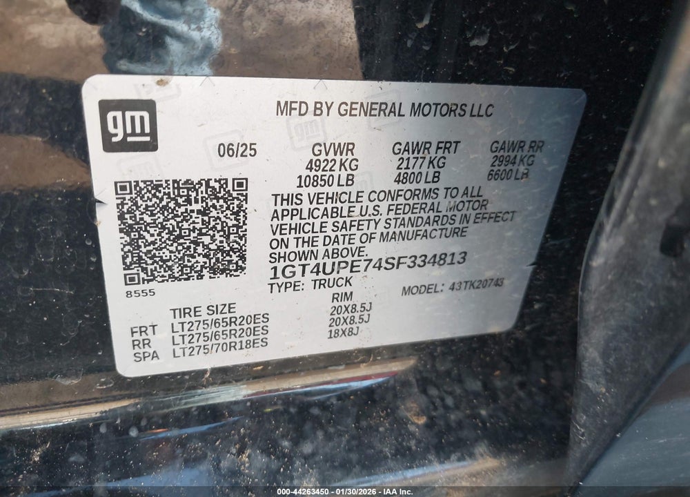 2025 GMC SIERRA 2500HD 4WD  STANDARD BED AT4 VIN: 1GT4UPE74SF334813
