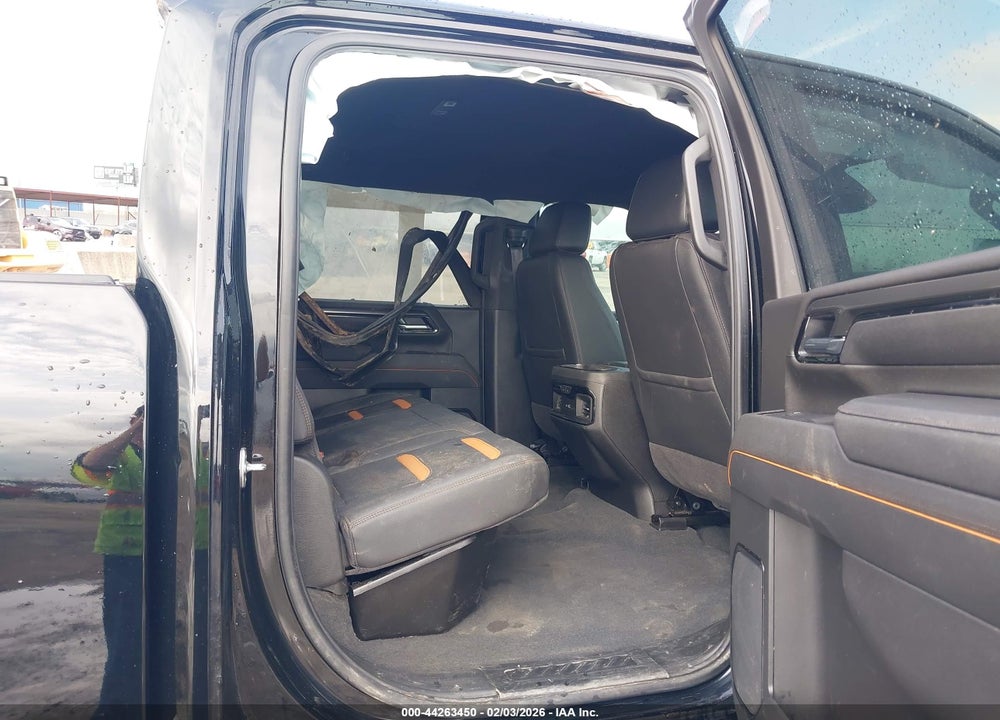2025 GMC SIERRA 2500HD 4WD  STANDARD BED AT4 VIN: 1GT4UPE74SF334813