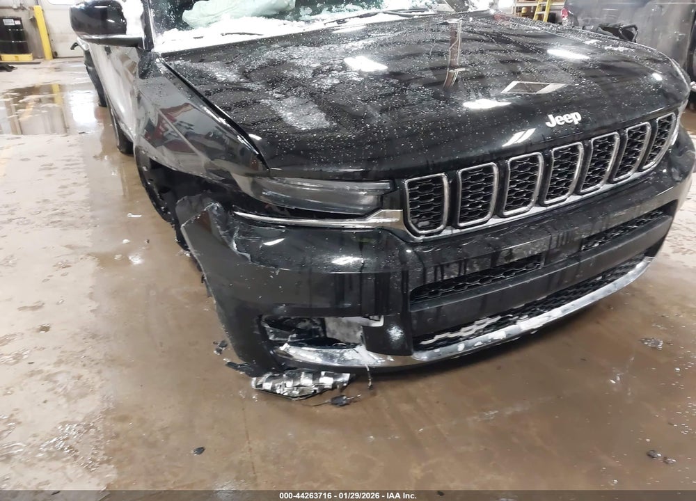 2025 JEEP GRAND CHEROKEE L LIMITED 4X4 VIN: 1C4RJKBG8S8769506