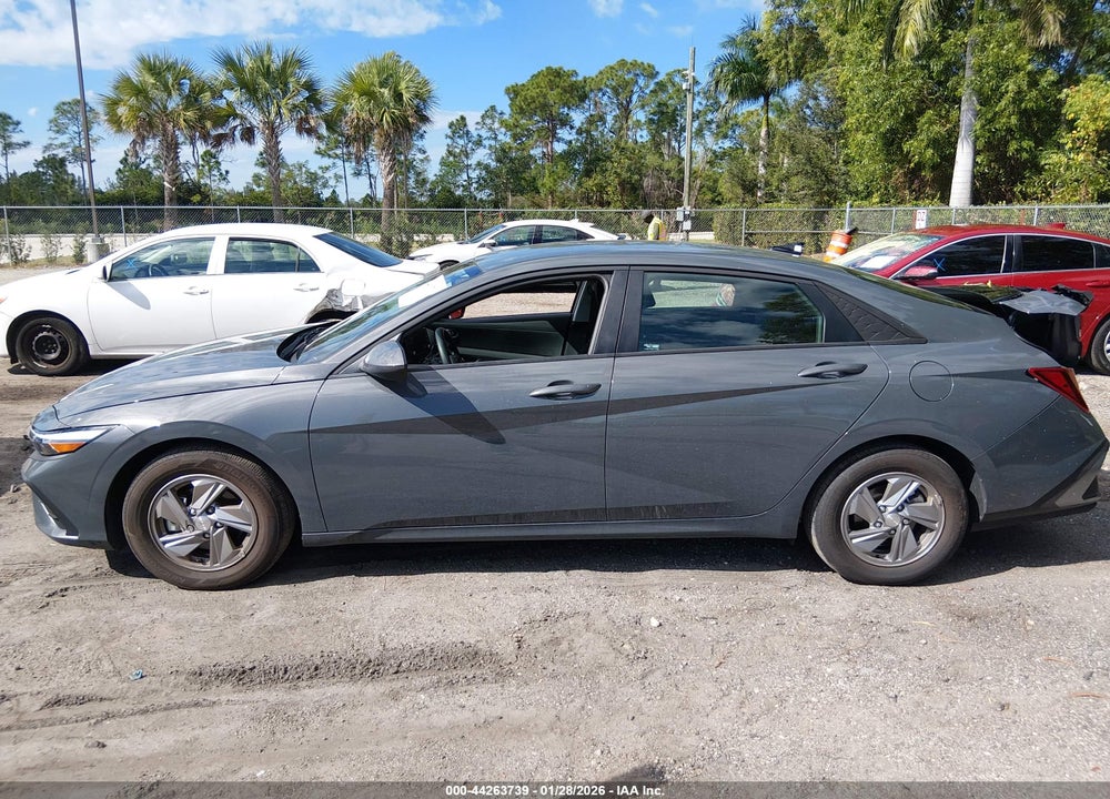 2025 HYUNDAI ELANTRA VIN: KMHLL4DG6SU008517