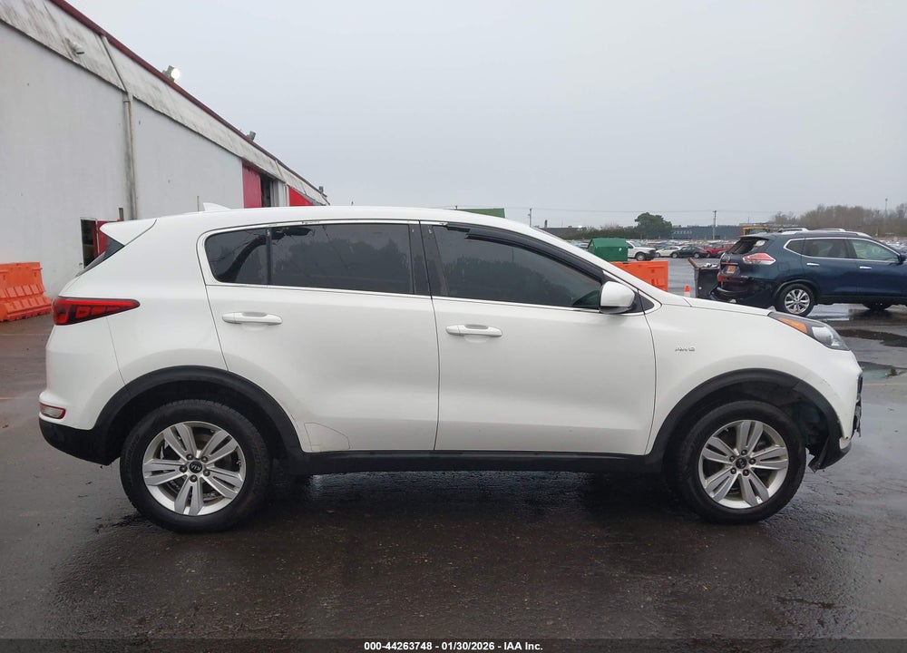 2019 KIA SPORTAGE LX VIN: KNDPMCAC2K7566412