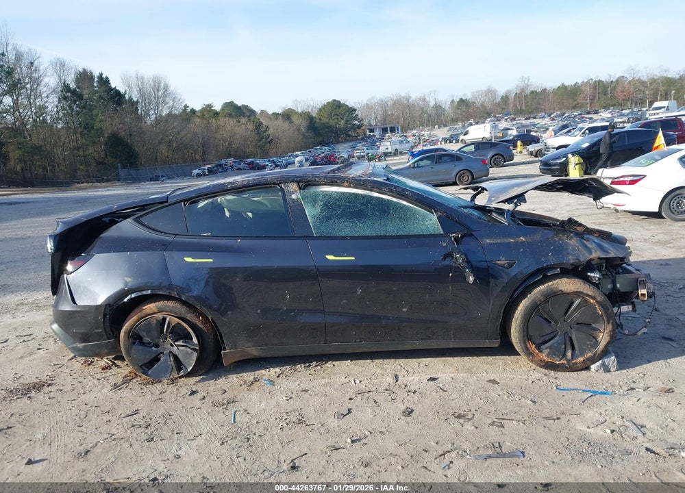 2026 TESLA MODEL Y VIN: 7SAYGDED0TA500649