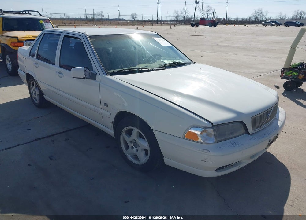 1999 VOLVO S70 VIN: YV1LS55A3X1569087