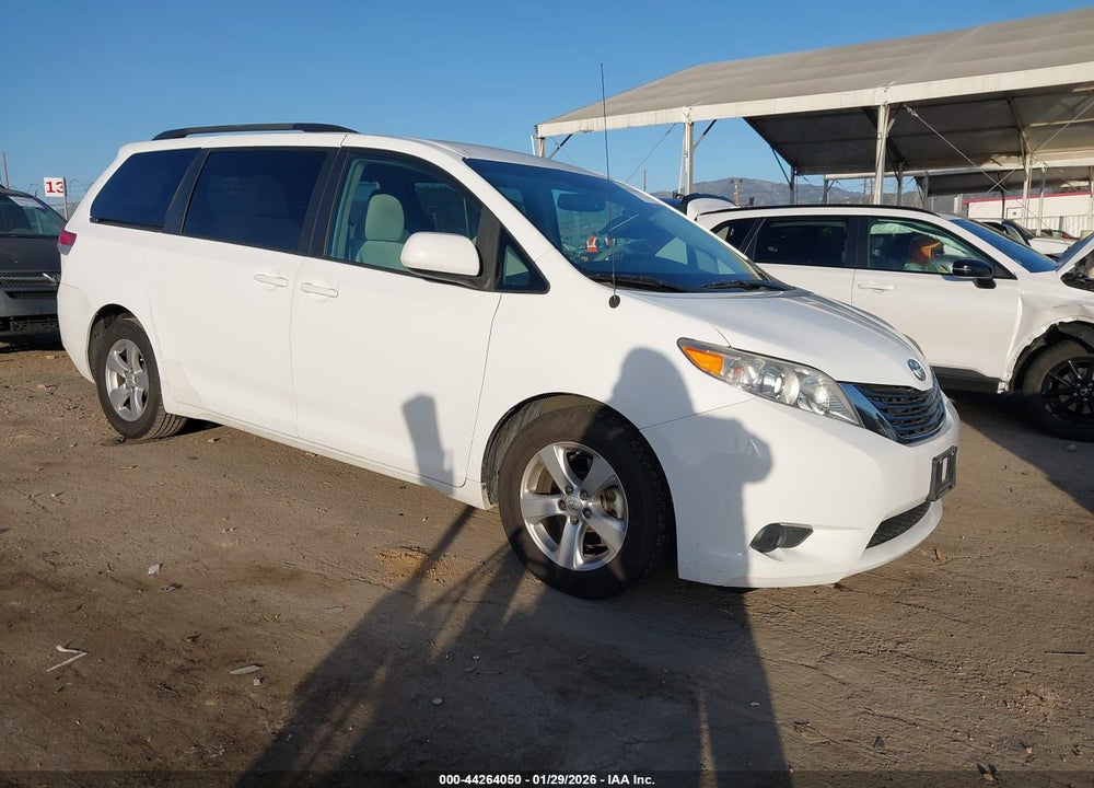 2011 TOYOTA SIENNA LE V6 VIN: 5TDKK3DCXBS066788