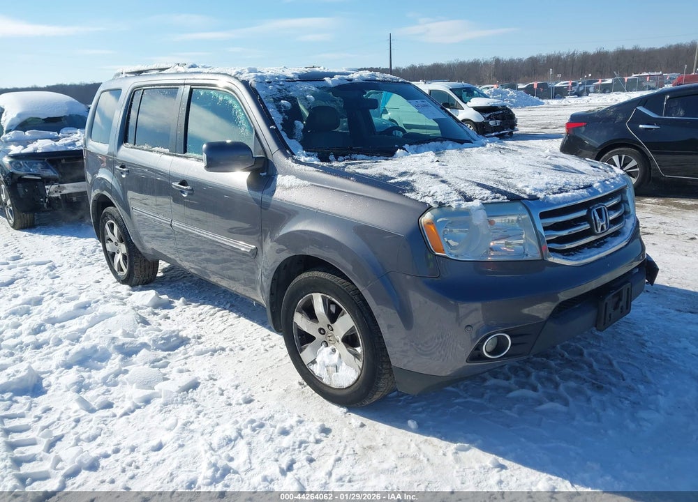 2015 HONDA PILOT TOURING VIN: 5FNYF4H93FB041244