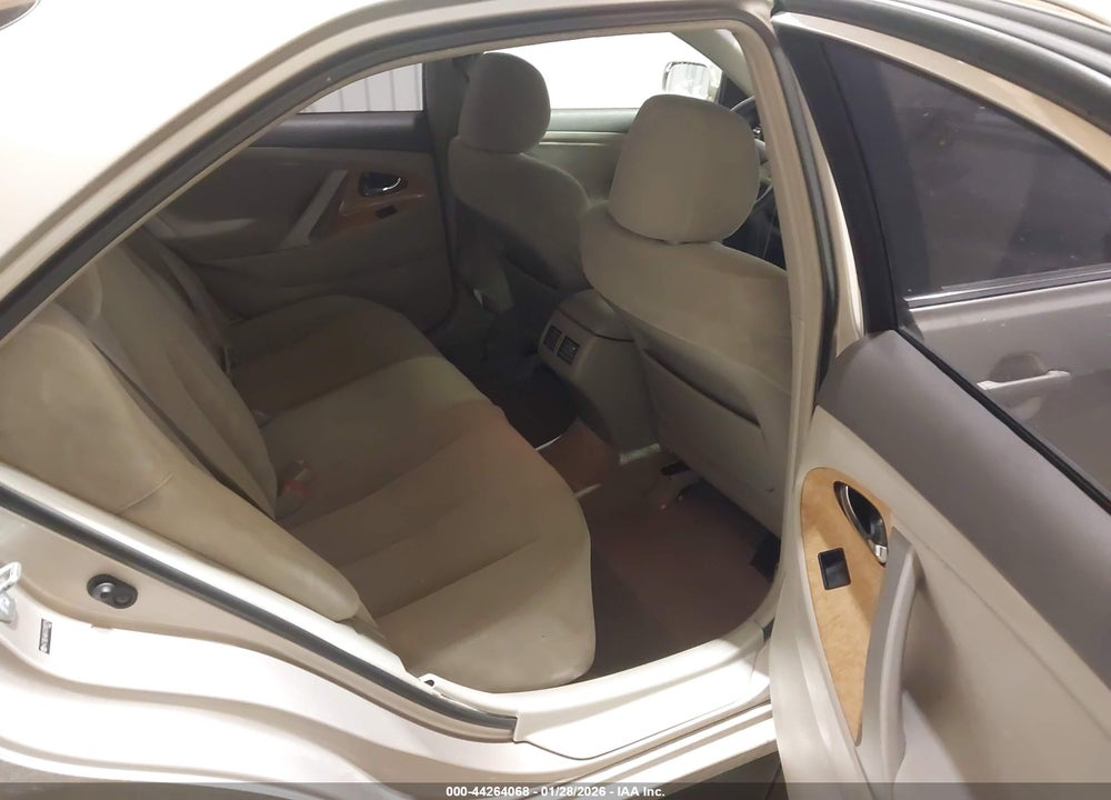 2007 TOYOTA CAMRY XLE VIN: 4T1BE46K47U189714