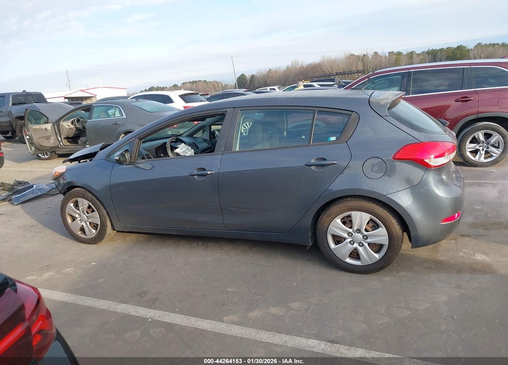 2016 KIA FORTE LX VIN: KNAFK5A80G5583346