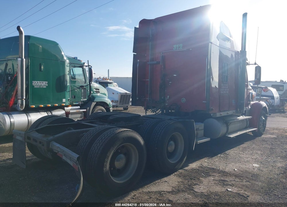 2012 FREIGHTLINER CONVENTIONAL CORONADO 132 VIN: 1FVXFBCG0CDBL7820