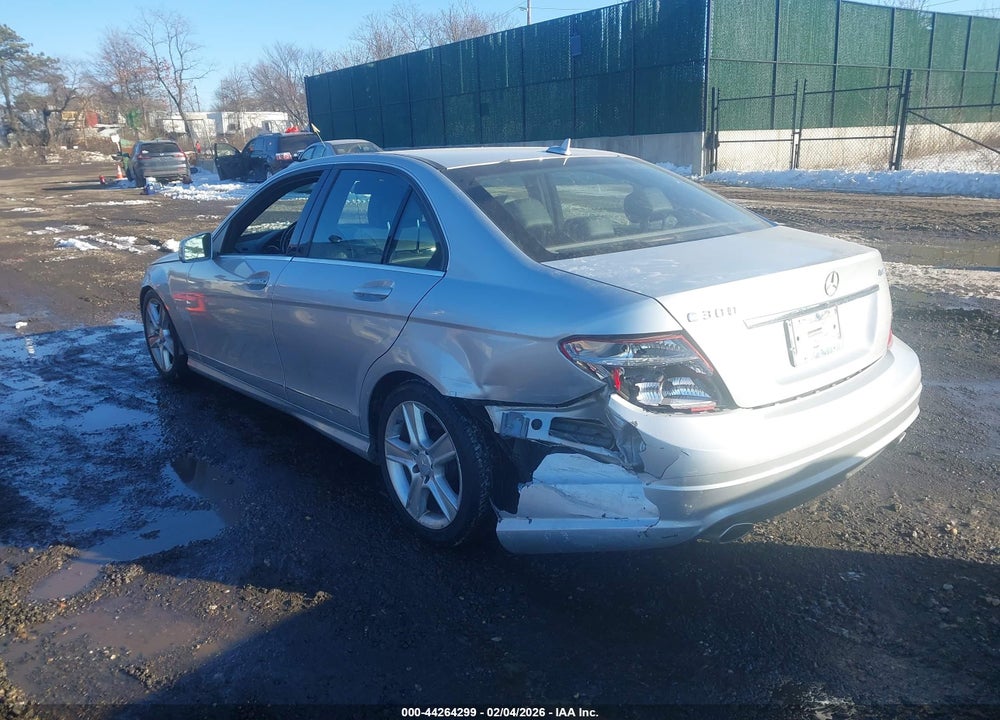 2011 MERCEDES-BENZ C 300 SPORT 4MATIC VIN: WDDGF8BB5BR170708