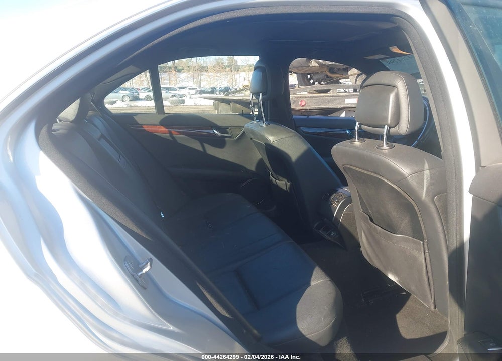 2011 MERCEDES-BENZ C 300 SPORT 4MATIC VIN: WDDGF8BB5BR170708
