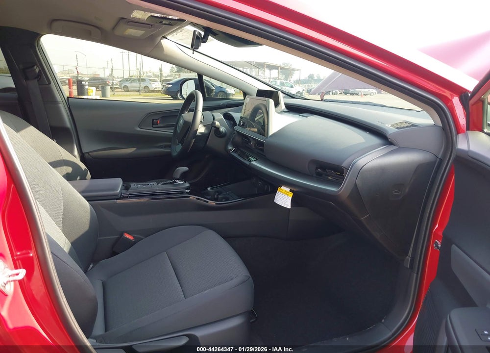 2026 TOYOTA PRIUS LE VIN: JTDACAAUXT3068781