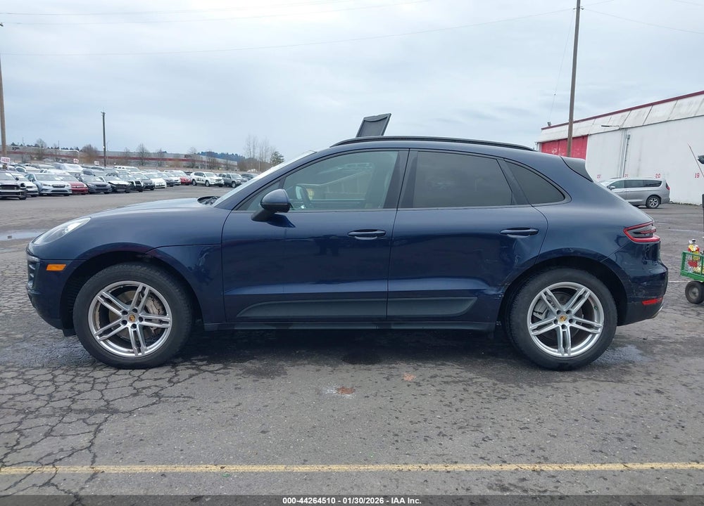 2018 PORSCHE MACAN S VIN: WP1AB2A55JLB37731
