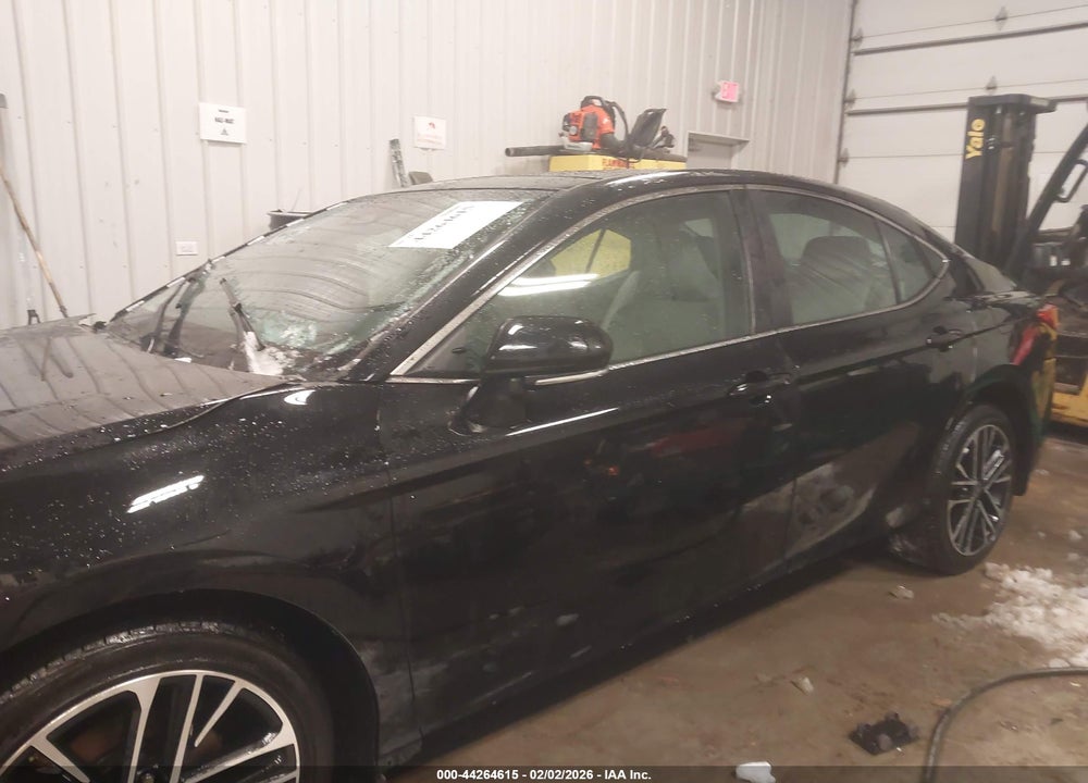 2025 TOYOTA CAMRY XLE VIN: 4T1DAACK9SU567364