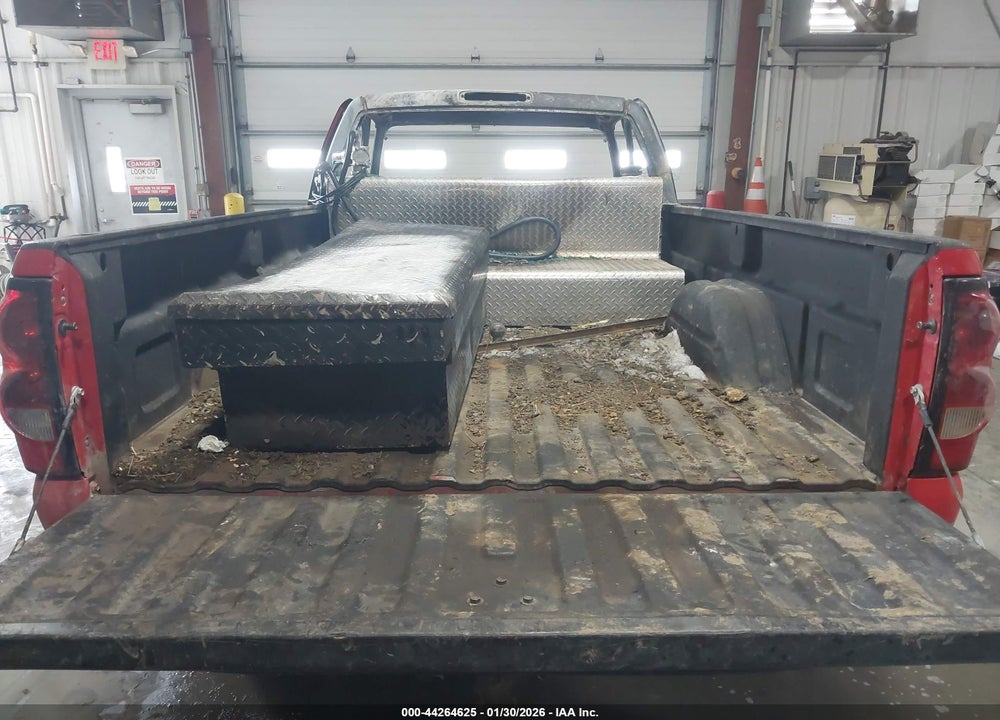 2005 CHEVROLET SILVERADO 2500HD LS VIN: 1GCHK24UX5E265198