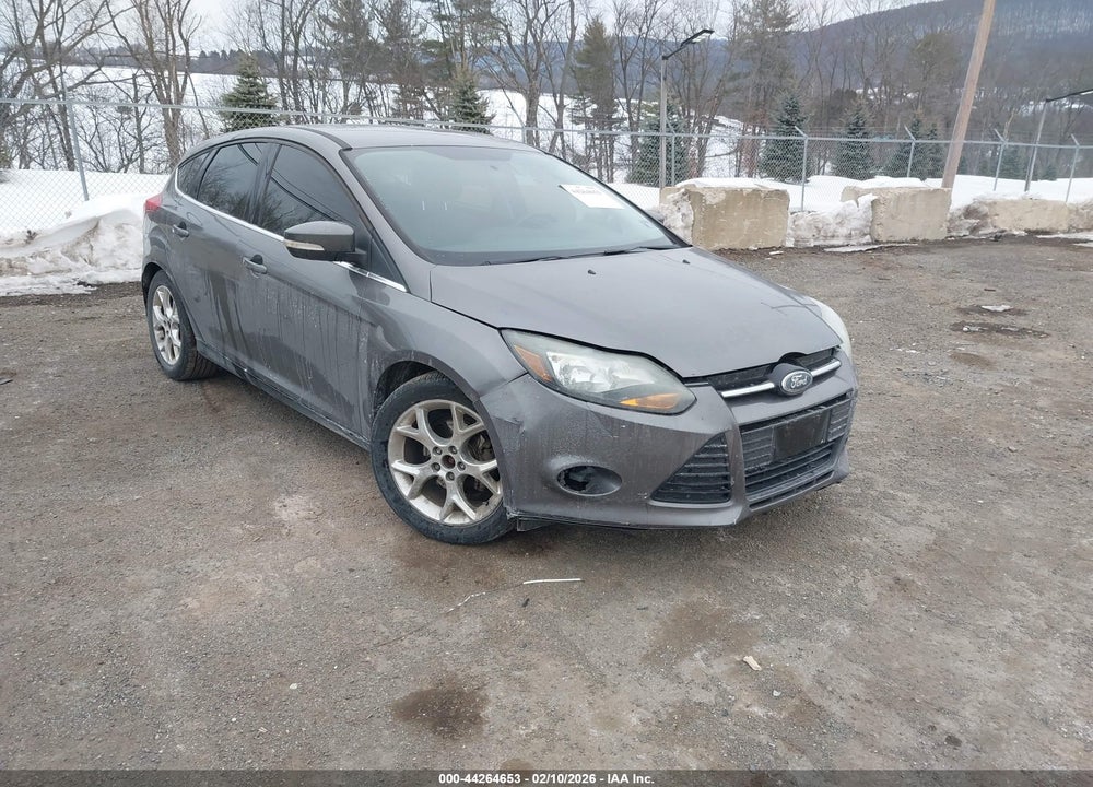 2013 FORD FOCUS TITANIUM VIN: 1FADP3N22DL135564