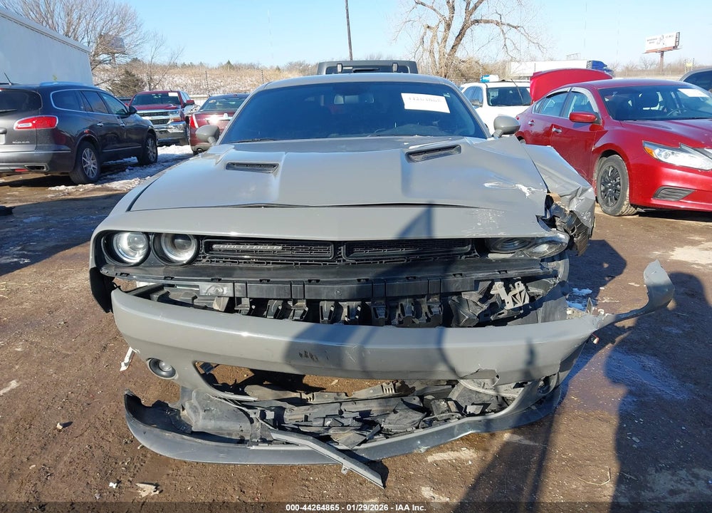 2018 DODGE CHALLENGER SXT VIN: 2C3CDZAG4JH217019