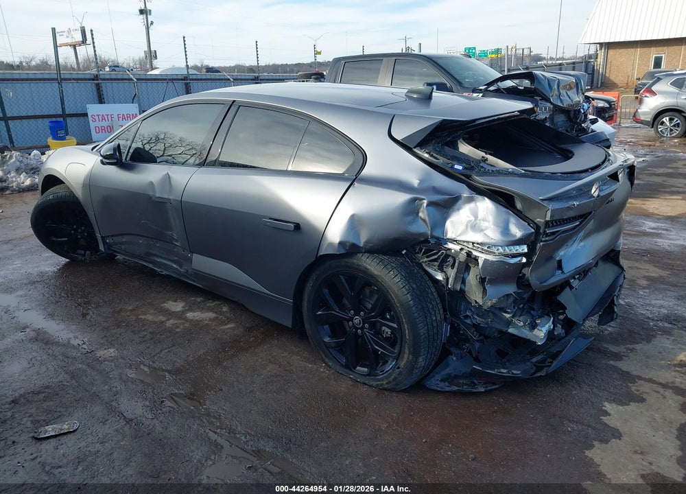 2024 JAGUAR I-PACE R-DYNAMIC HSE VIN: SADHM2S10R1631772