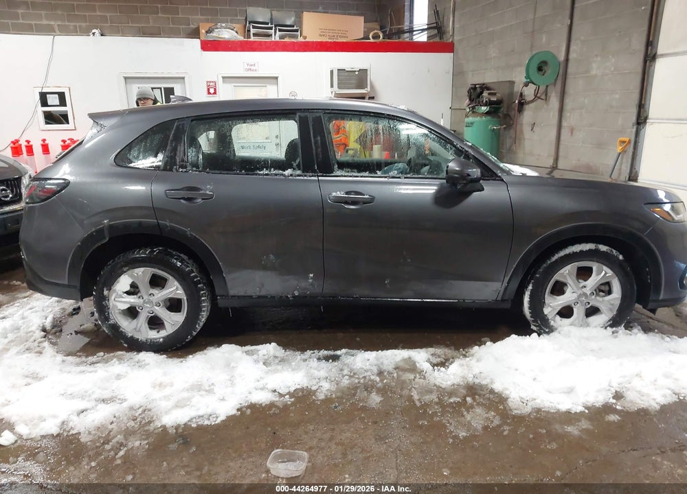 2025 HONDA HR-V AWD LX VIN: 3CZRZ2H39SM713769