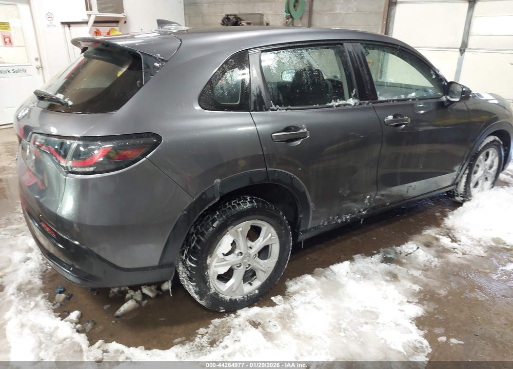2025 HONDA HR-V AWD LX VIN: 3CZRZ2H39SM713769