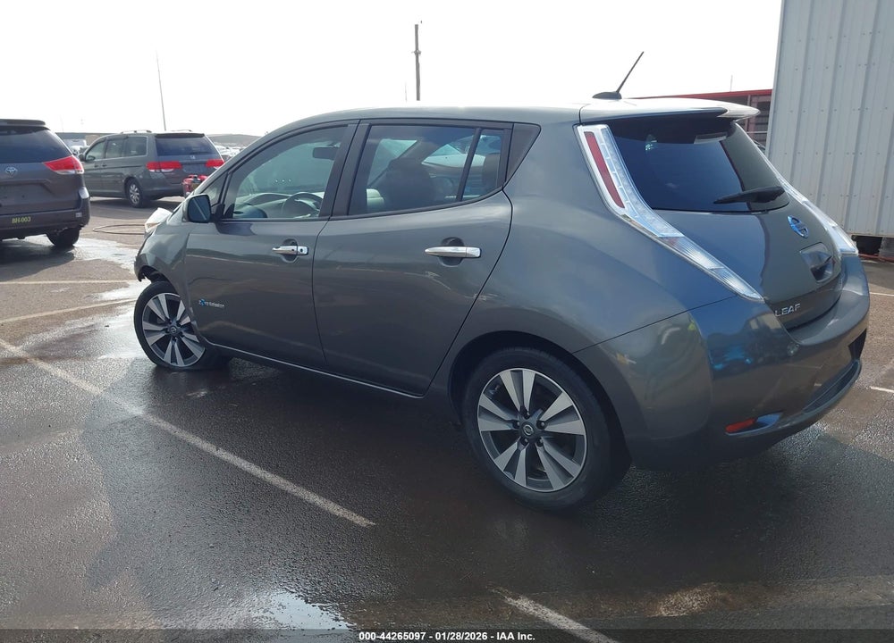 2017 NISSAN LEAF SV VIN: 1N4BZ0CP2HC301621