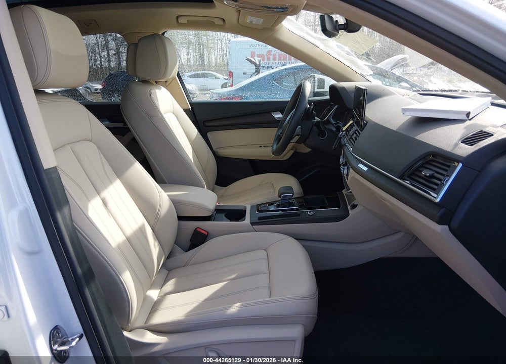2024 AUDI Q5 PREMIUM 40 TFSI QUATTRO S TRONIC VIN: WA1ABAFY4R2025299