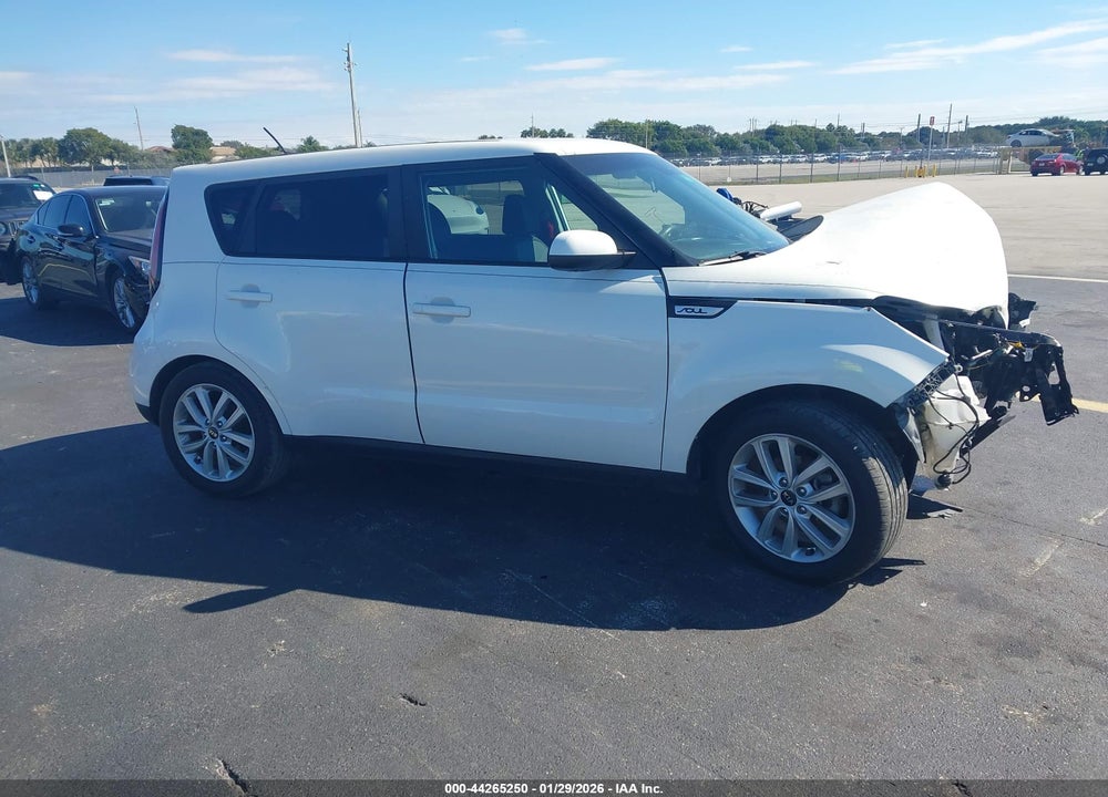 2019 KIA SOUL + VIN: KNDJP3A51K7016925