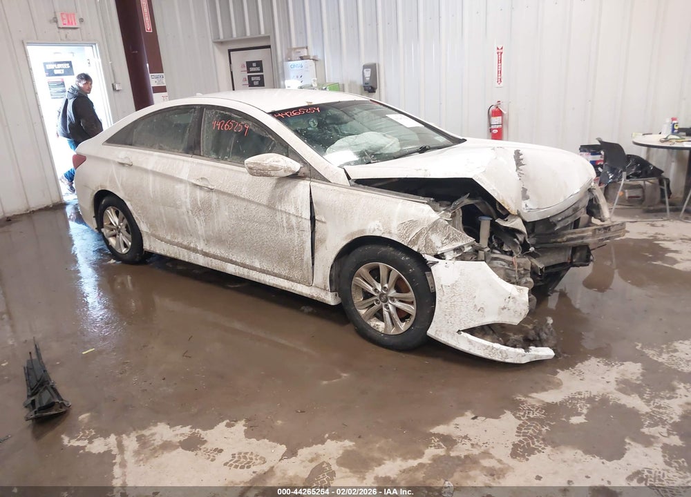 2014 HYUNDAI SONATA GLS VIN: 5NPEB4AC9EH932952
