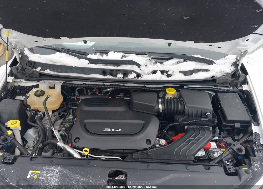 2018 CHRYSLER PACIFICA LIMITED VIN: 2C4RC1GG4JR186396