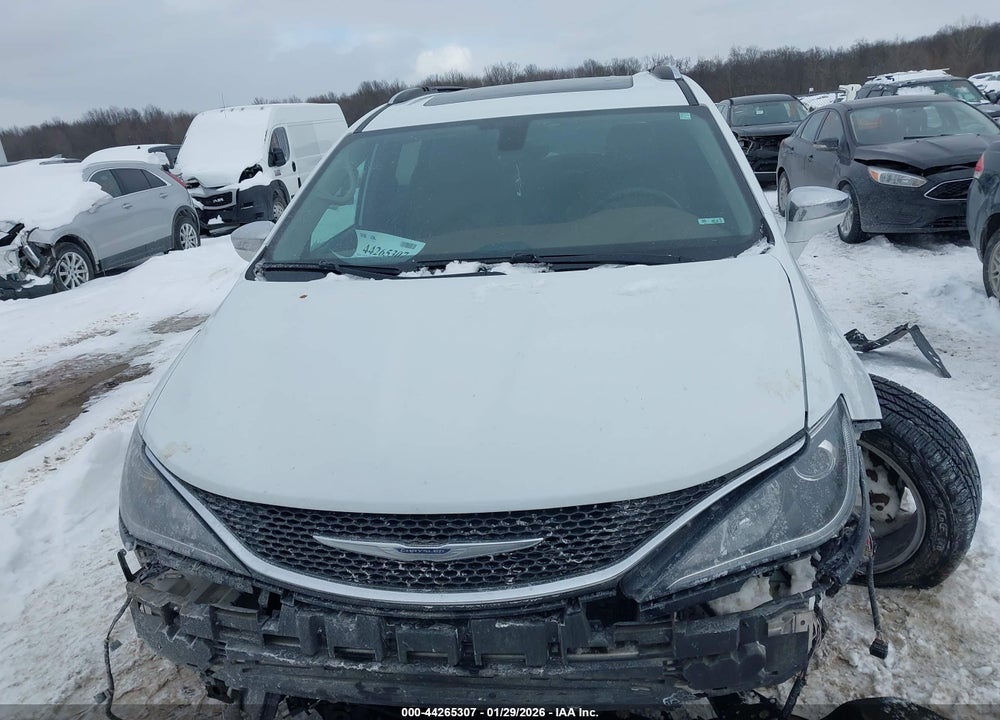 2018 CHRYSLER PACIFICA LIMITED VIN: 2C4RC1GG4JR186396