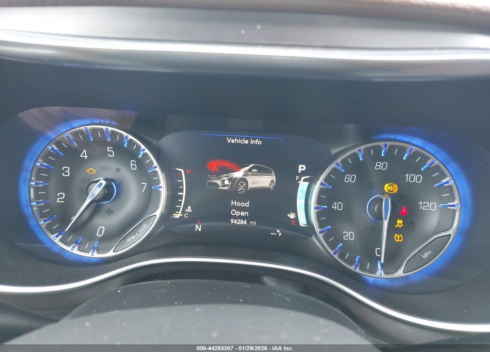 2018 CHRYSLER PACIFICA LIMITED VIN: 2C4RC1GG4JR186396