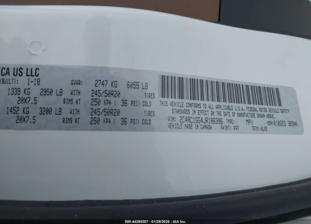 2018 CHRYSLER PACIFICA LIMITED VIN: 2C4RC1GG4JR186396