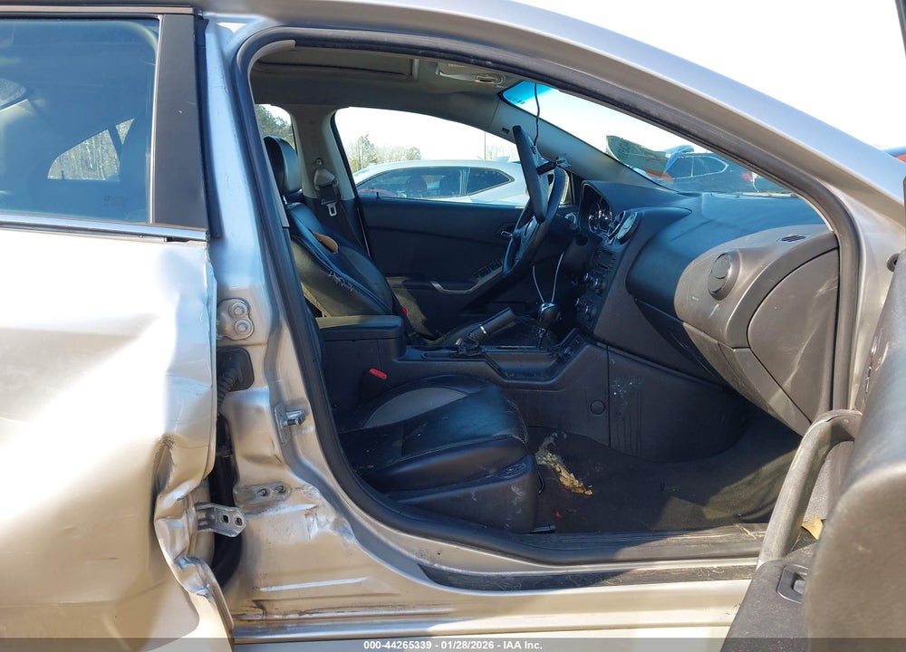 2008 PONTIAC G6 GXP VIN: 1G2ZM577684135133