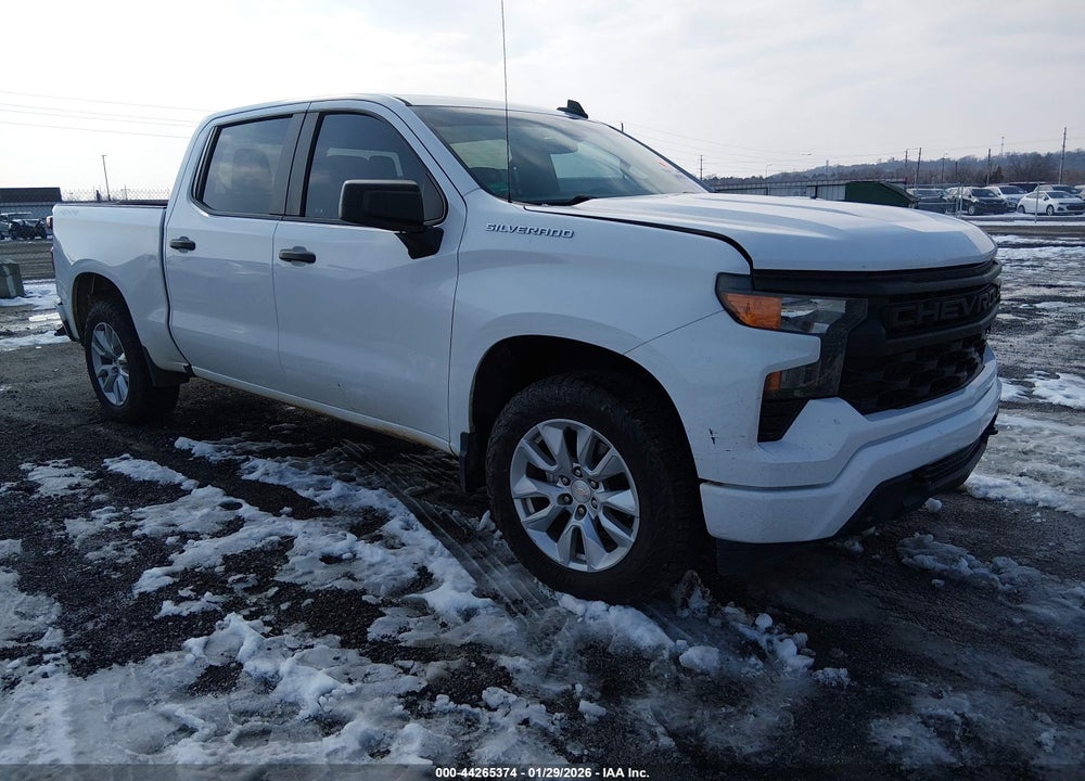 2023 CHEVROLET SILVERADO 1500 4WD  SHORT BED CUSTOM VIN: 3GCPDBEK3PG110376