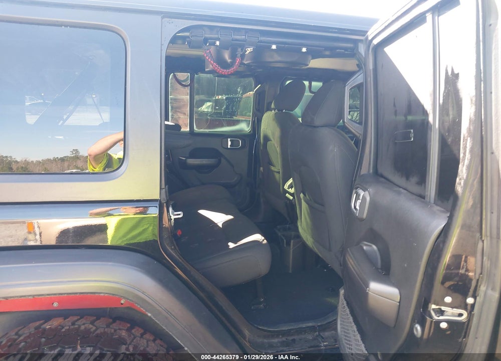 2020 JEEP WRANGLER UNLIMITED SPORT S 4X4 VIN: 1C4HJXDG7LW188677