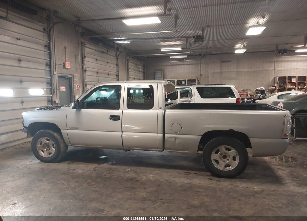 2000 CHEVROLET SILVERADO 1500 LS VIN: 2GCEK19T6Y1372722