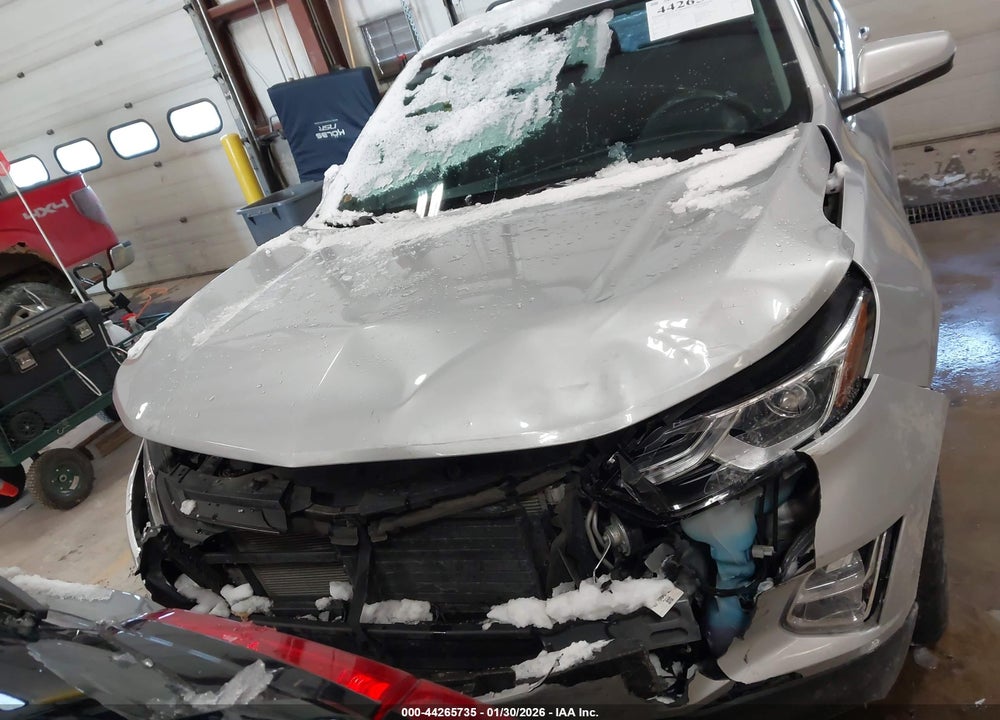 2019 CHEVROLET EQUINOX LT VIN: 2GNAXUEV2K6208460