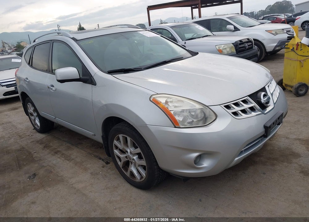 2013 NISSAN ROGUE SV W/SL PKG VIN: JN8AS5MT2DW519252