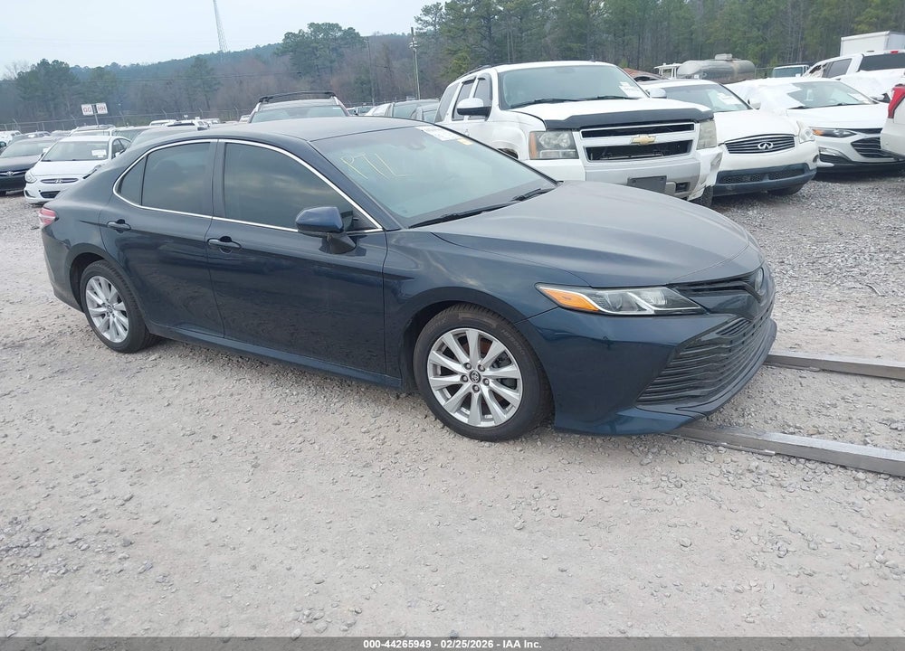 2019 TOYOTA CAMRY LE VIN: 4T1B11HK4KU247112