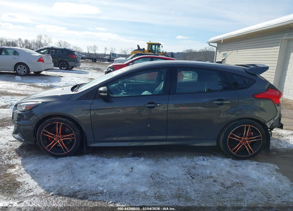 2015 FORD FOCUS ST VIN: 1FADP3L99FL311271