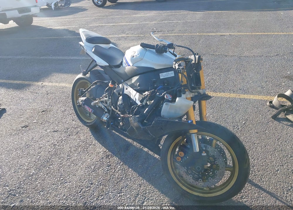 2013 YAMAHA YZFR6 C VIN: JYARJ16YXDA007170