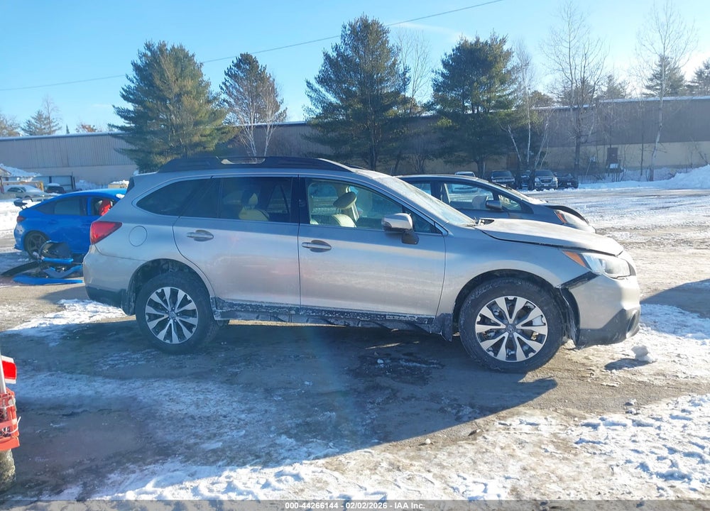 2017 SUBARU OUTBACK 2.5I LIMITED VIN: 4S4BSANCXH3281824