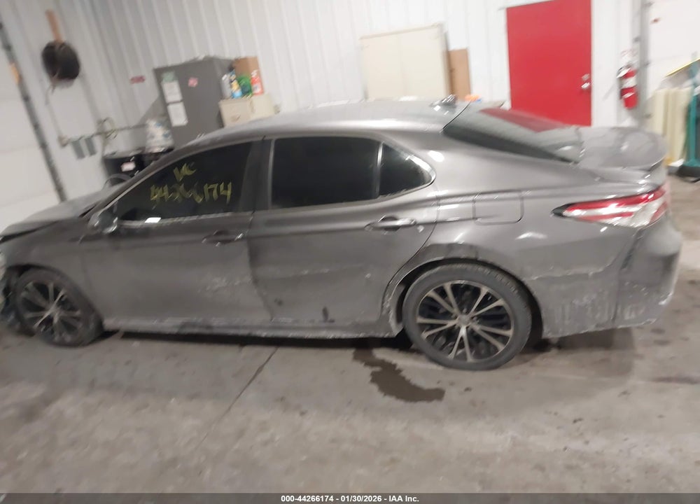 2020 TOYOTA CAMRY SE VIN: 4T1G11AK3LU880525