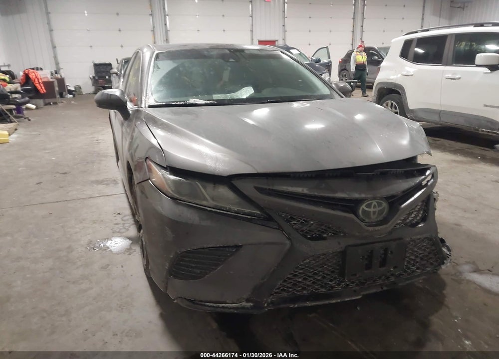 2020 TOYOTA CAMRY SE VIN: 4T1G11AK3LU880525