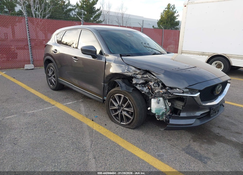 2017 MAZDA CX-5 GRAND TOURING VIN: JM3KFBDL2H0207368